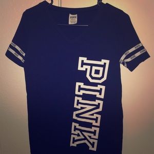 Black PINK v neck tee